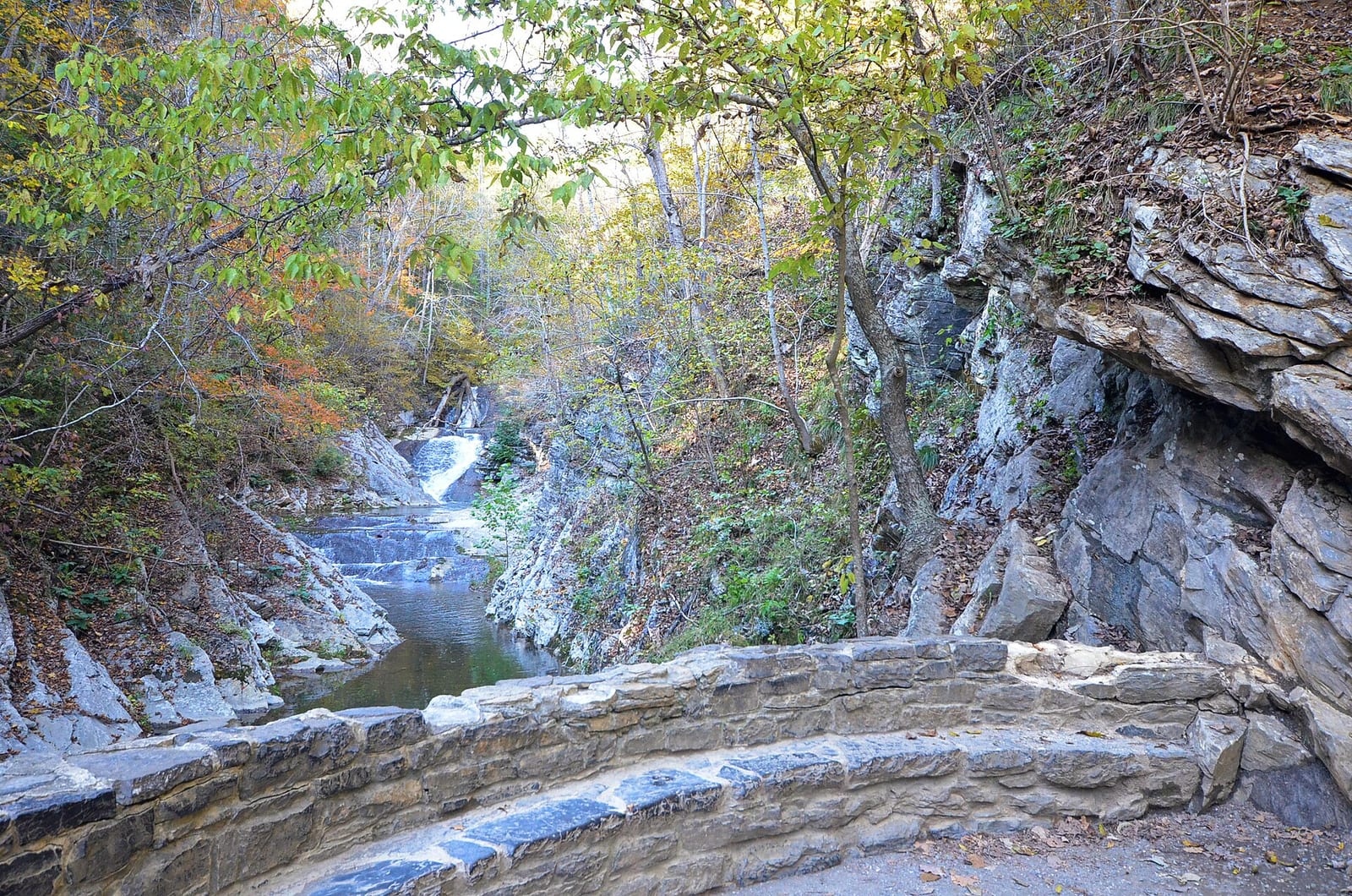 Uploaded by SA Cedar Creek Trail is paved accessible trail that runs under the bridge and along the creek to the Monacan Village Learn more about Natural Bridge