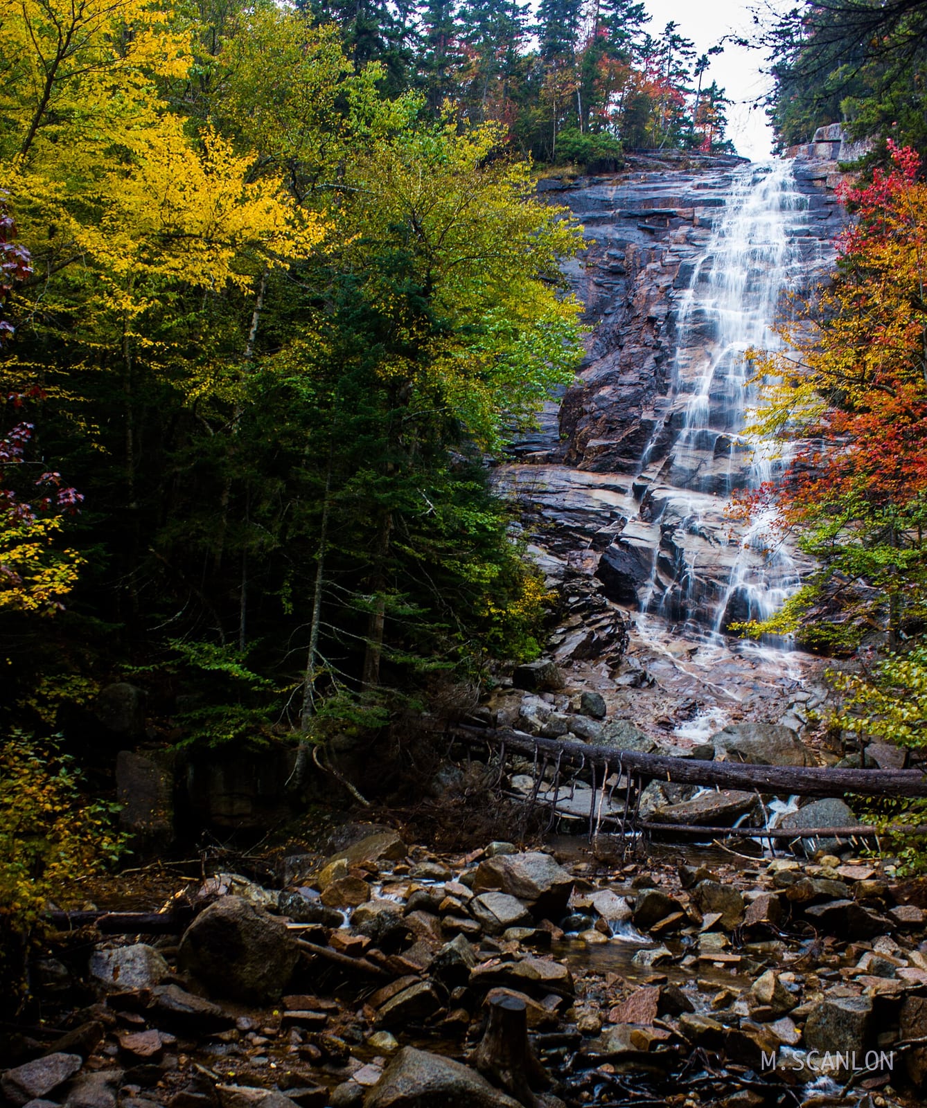 picture of arethusa falls in New Hampshire