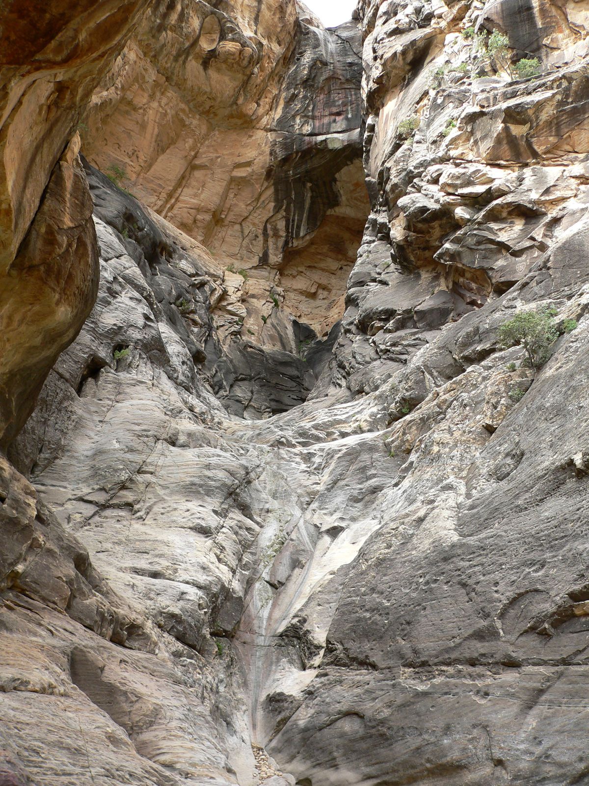 Waterfall overhang in Ice Box Canyon, May 2006