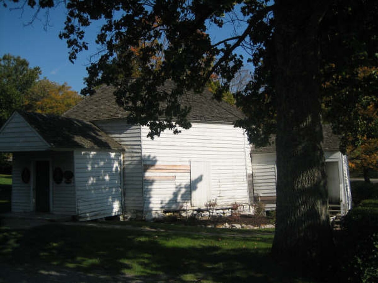Gentlemen's pool house (1761), Warm Springs, Virginia