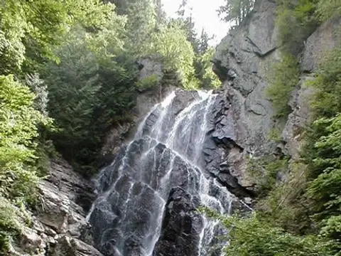 Angel Falls, near Oquossoc, Maine, USA. J Freeman.