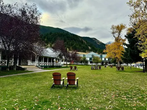 Chico Hot Springs