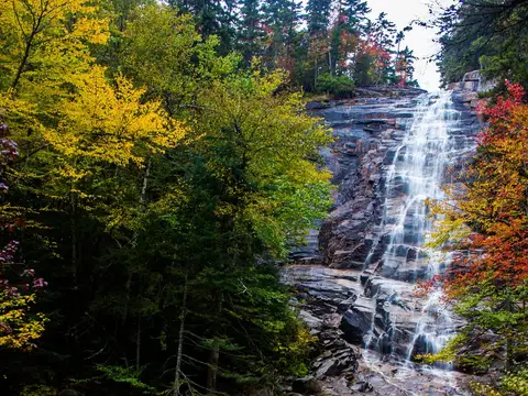 picture of arethusa falls in New Hampshire