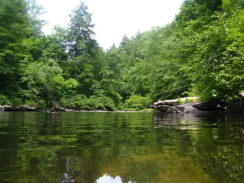Blue Hole swimming hole upstream from Greeter Falls, South Cumberland State Park