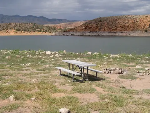 Gunlock State Park reservoir and shoreline